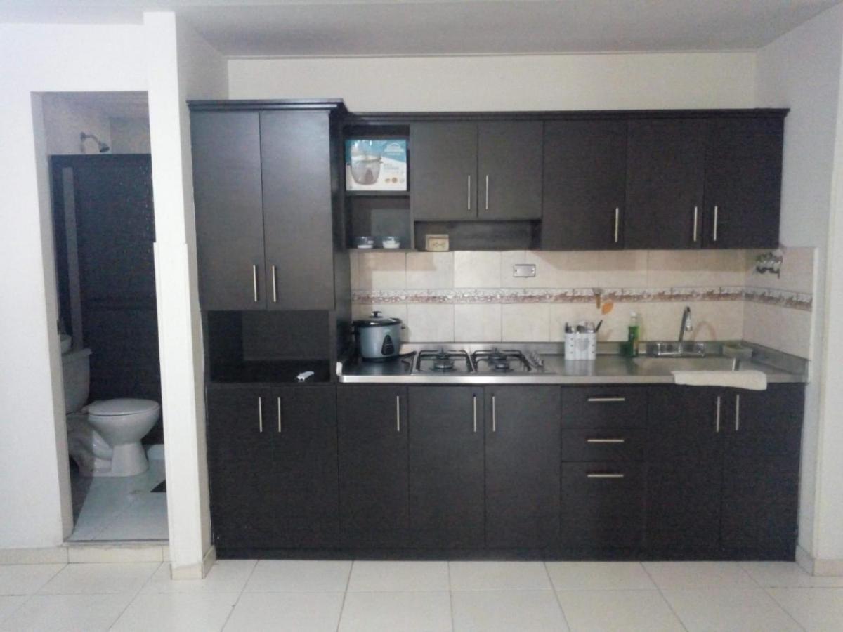 E2 Comodo Y Amplio Apartamento En Laureles Estadio 120 Mts2 Медельин Экстерьер фото