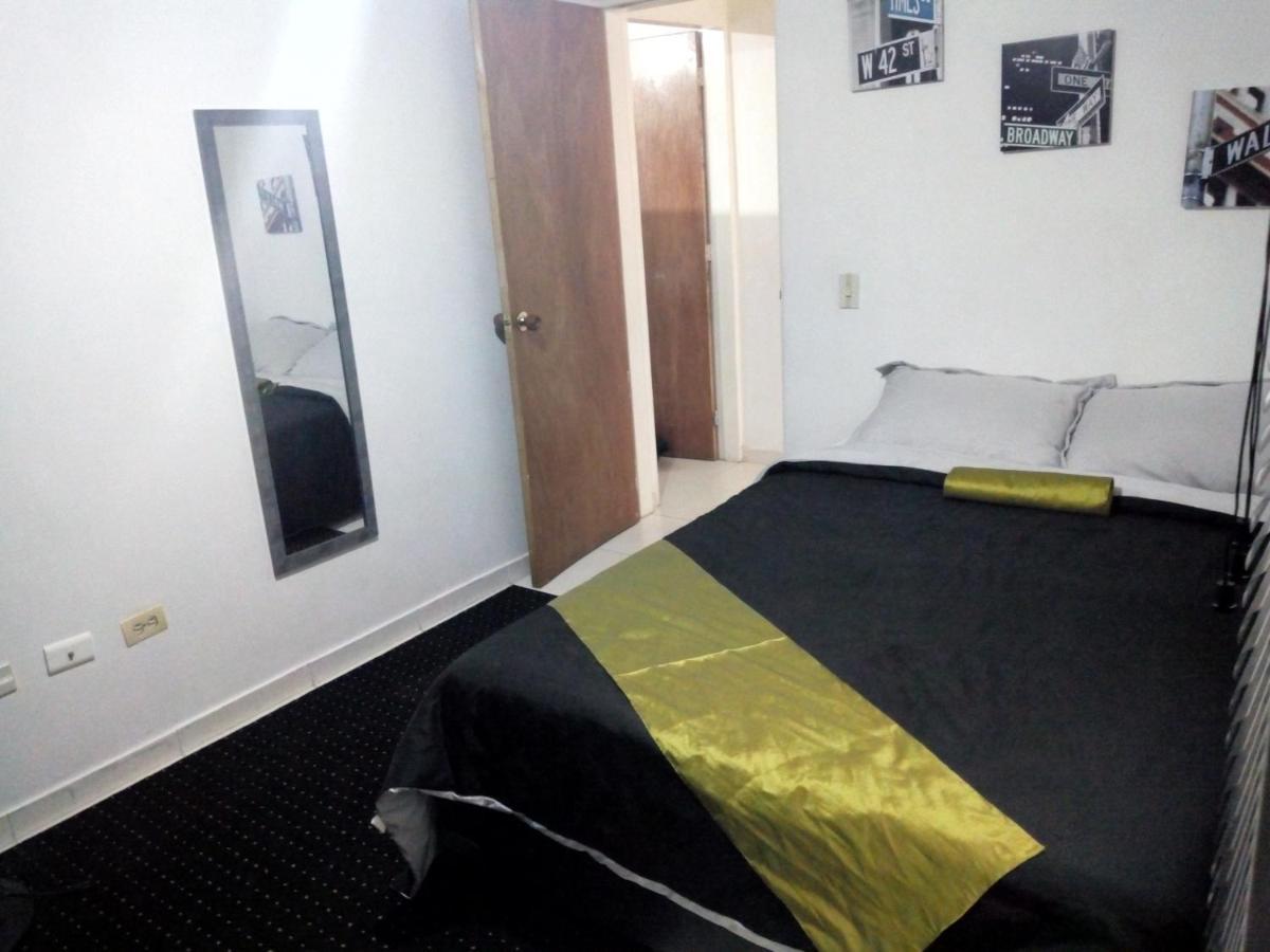 E2 Comodo Y Amplio Apartamento En Laureles Estadio 120 Mts2 Медельин Экстерьер фото