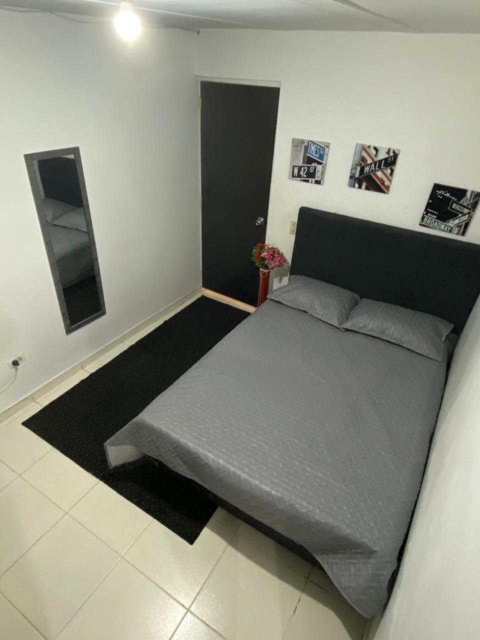 E2 Comodo Y Amplio Apartamento En Laureles Estadio 120 Mts2 Медельин Экстерьер фото